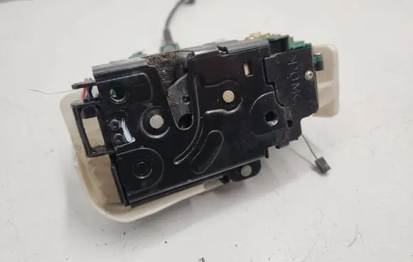 Front door lock