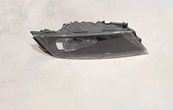 Skoda Superb B8 (3V) Front fog light 3V0941699A