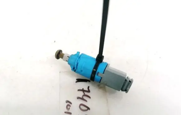 Renault Megane II Brake pedal sensor switch 8200168239B