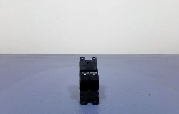 Hyundai i20 (GB IB) Electric window control switch 299139875