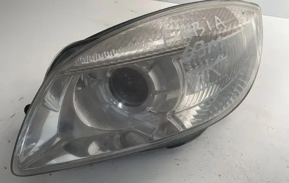 Skoda Fabia Mk2 (5J) Headlight/headlamp 90670462