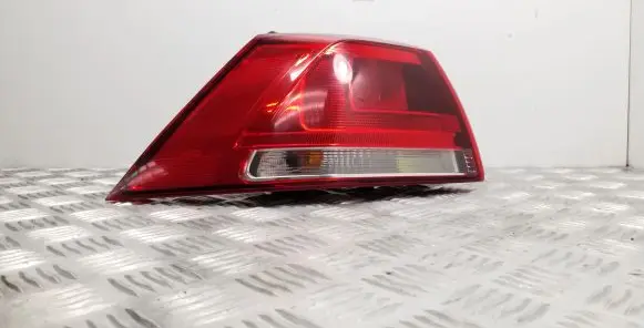 Volkswagen Golf VII Rear/tail lights 5G0945095M