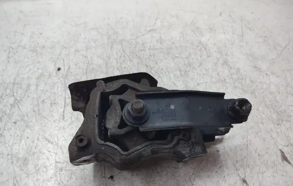 Land Rover Discovery Sport Engine mount bracket 6G92SP082AB
