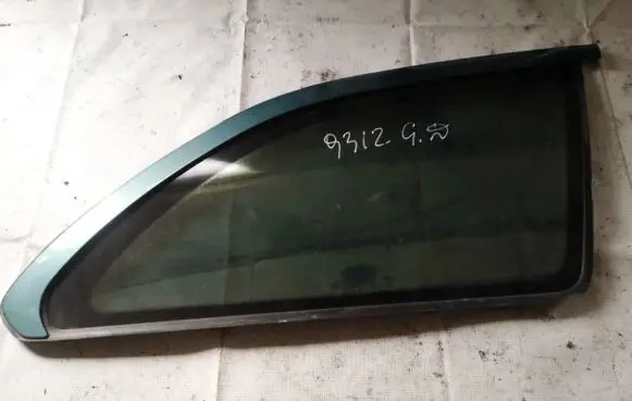 Skoda Octavia Mk2 (1Z) Rear side window as2