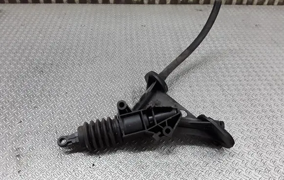 Clutch master cylinder