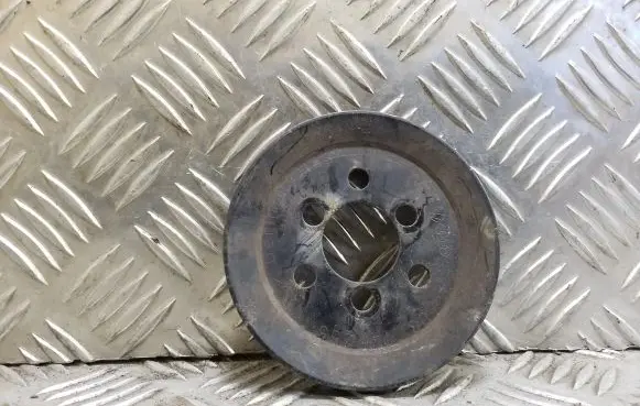 Volkswagen PASSAT B4 Power steering pump pulley 037145255