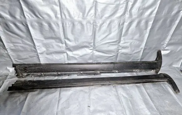Volvo XC70 Sill 09190881 09190882 BROWN