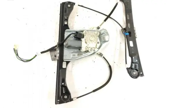 Mercedes-Benz C W203 Front door electric window regulator 2037203046 2118201742