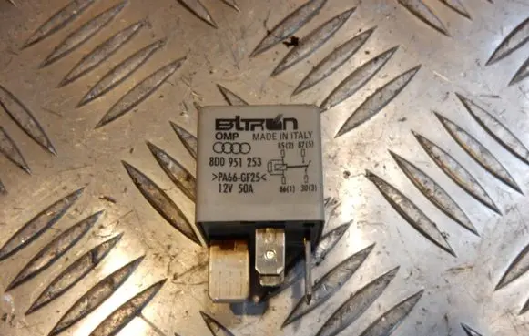 Audi A6 S6 C6 4F Other relay 8D0951253 31307