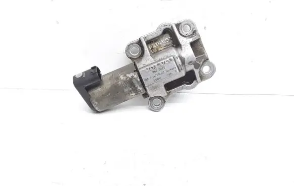 Volvo XC90 Camshaft vanos timing valve 8670422