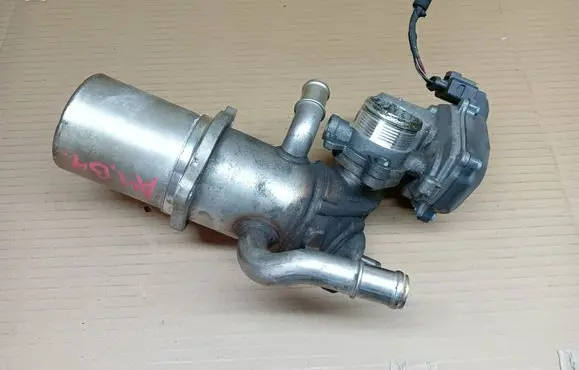 Audi A4 S4 B9 EGR valve cooler 04L131512A 2004160