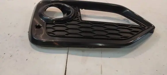 Honda Civic IX Front bumper lower grill 71108TGGAB