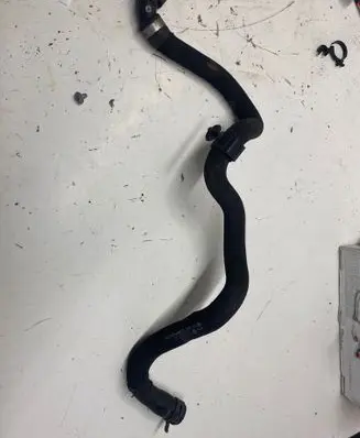 Engine coolant pipe/hose