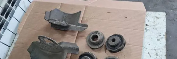 Audi A5 Sportback 8TA Rear coil spring rubber mount 8K0512297E