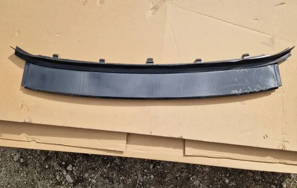 Audi R8 4S Front bumper lip 4S0807061F
