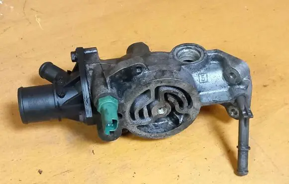 Citroen Berlingo Thermostat housing 9624839210