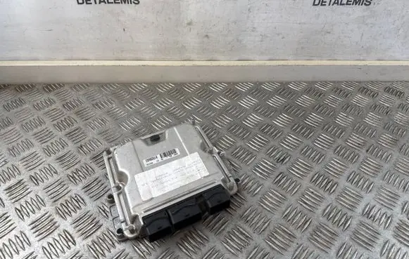 Peugeot 406 Engine control unit/module ECU 0281010627