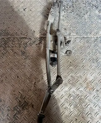 Volvo XC70 Front wiper linkage and motor 8648343 3445B 404775