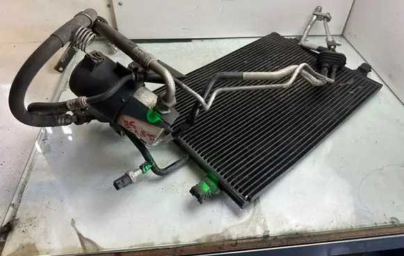 Volkswagen PASSAT B5 Air conditioning (A/C) air dryer 4B0260197