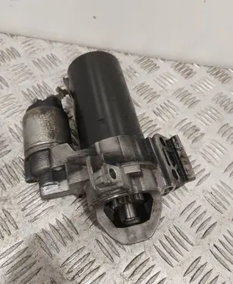 BMW 5 F10 F11 Starter motor 8506657 0001148010