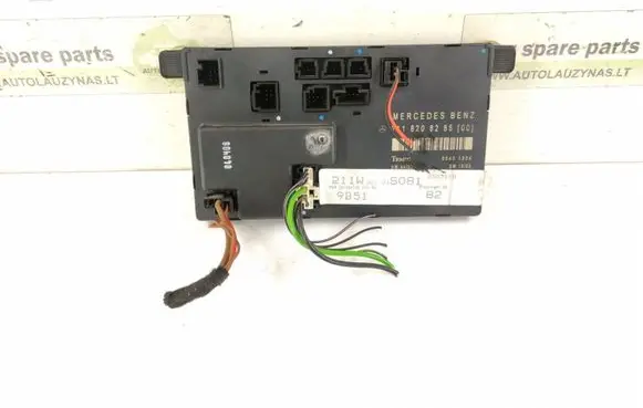Mercedes-Benz E W211 Door control unit/module 2118208285 2118200626