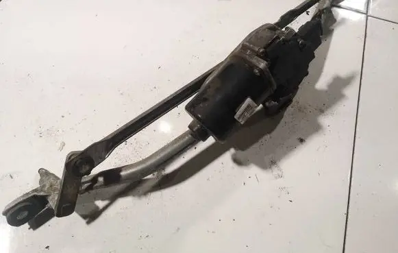 Audi A6 S6 C5 4B Front wiper linkage and motor 