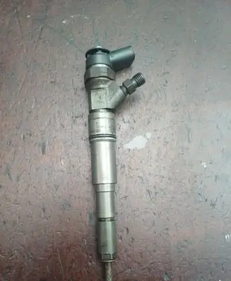 BMW 7 E65 E66 Fuel injector 0445110131