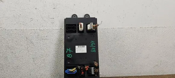 Mercedes-Benz R W251 SAM control unit A1645457932 A1645455732 A1644421300
