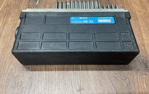 Mercedes-Benz E W124 ABS control unit/module 0135458632 0265106080