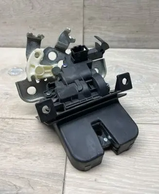 Tailgate/trunk/boot lock/catch/latch