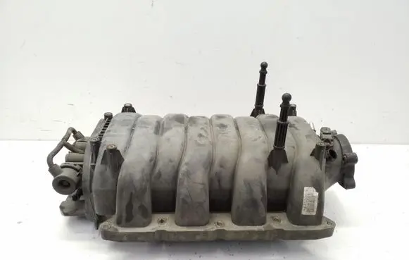Land Rover Discovery 4 - LR4 Intake manifold