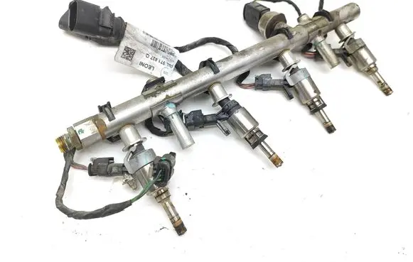 Audi Q5 SQ5 Fuel main line pipe 06K133317AA