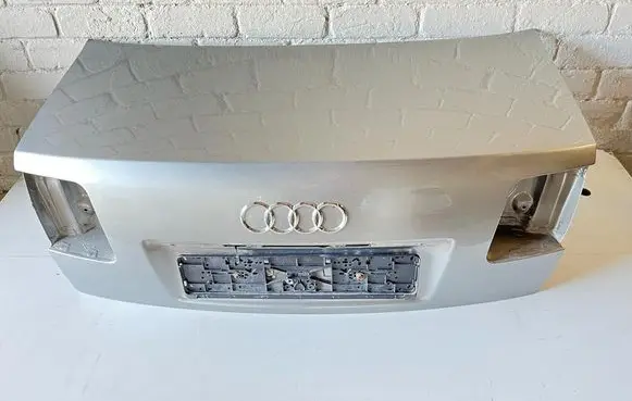 Audi A8 S8 D3 4E Tailgate/trunk/boot lid