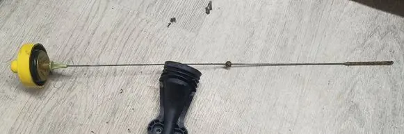 Oil level dip stick