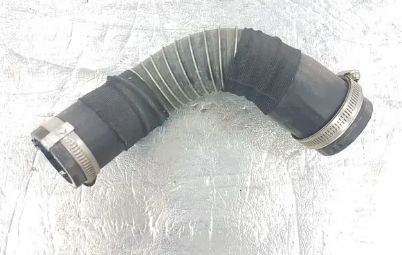 Ford Fusion II Air intake hose/pipe