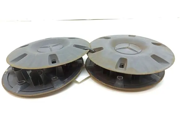 Mercedes-Benz Sprinter W906 Wheel nut cap/cover A9064010025