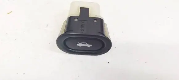 Tailgate opening switch