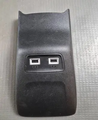 Peugeot 208 II USB socket connector 9824732180 9824732280