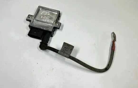 BMW X5 E53 Glow plug pre-heat relay 7801201 12217801201