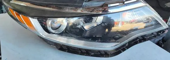 KIA Optima Headlights/headlamps set 98TYS