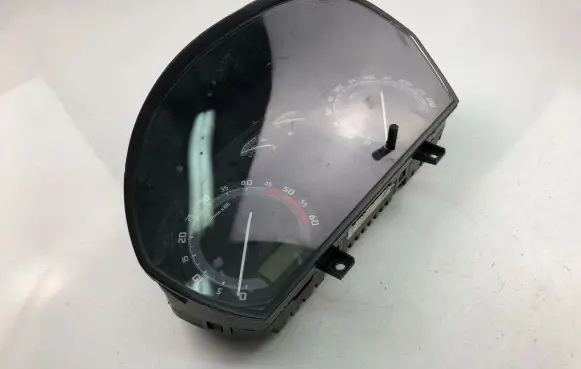 Skoda Fabia Mk1 (6Y) Speedometer (instrument cluster) 6Y0920881E