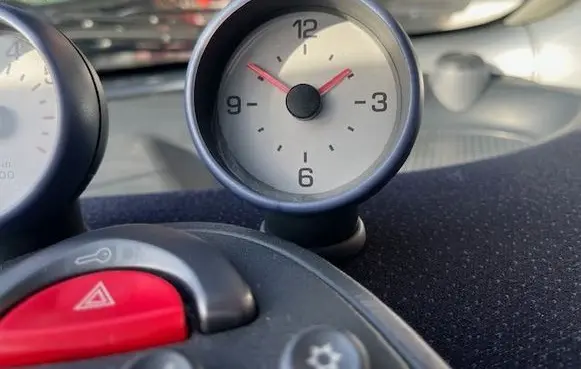 Smart ForTwo I Clock 