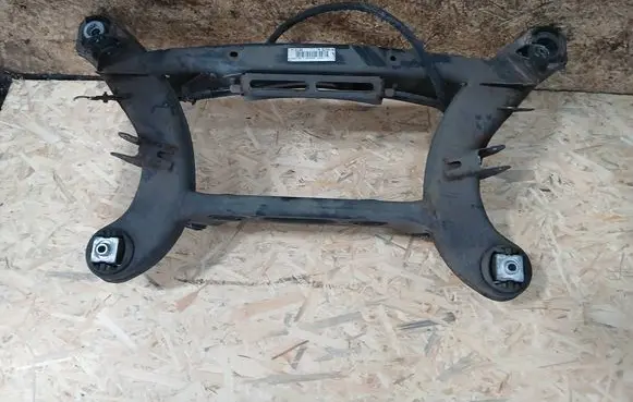 Mercedes-Benz CLS C218 AMG Rear subframe 2183500200