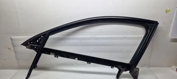 Audi A6 S6 C6 4F Front door window/glass frame 4F0837629