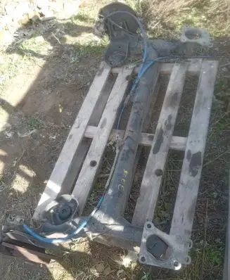 Peugeot 5008 Rear axle beam with reductor 