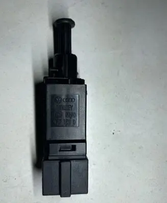 Clutch pedal sensor