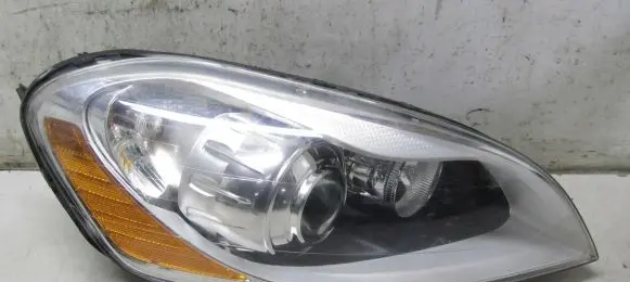 Volvo XC60 Headlight/headlamp