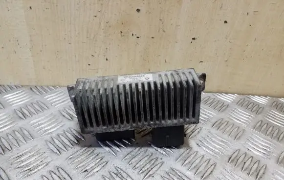 Renault Master III Glow plug pre-heat relay 271206395R