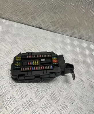 BMW X5 F15 Fuse module 9316568 19326000002 24112014