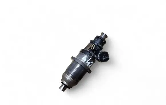 Mitsubishi Pajero Pinin Fuel injector E7T05071
